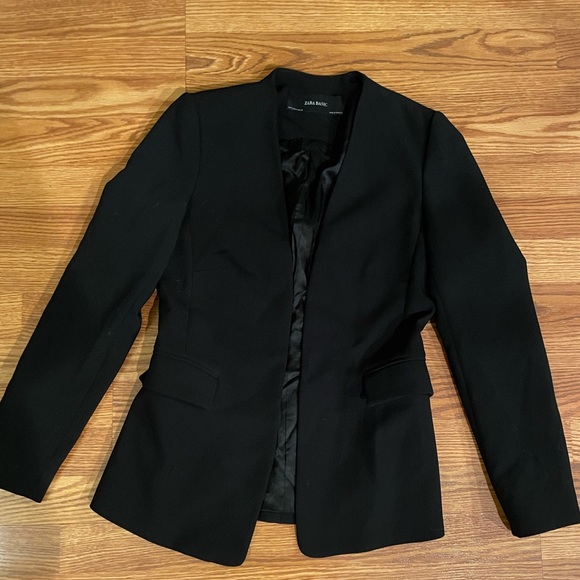 Zara Blazer - Picture 1 of 4